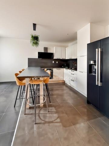 APPARTEMENT 3 PIECES 257 000 EUROS
