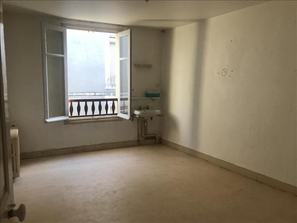 Immeuble à vendre |  Nontron |  380 m²