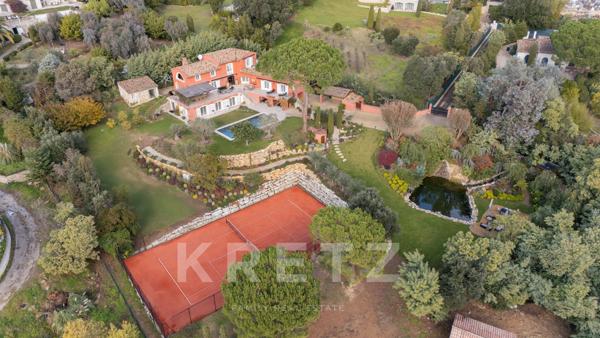 EXCLUSIVITE - Propriété 10 pièces LA ROQUETTE-SUR-SIAGNE