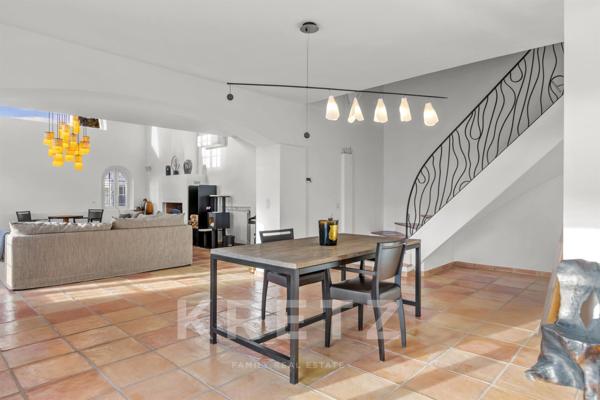 EXCLUSIVITE - Propriété 10 pièces LA ROQUETTE-SUR-SIAGNE