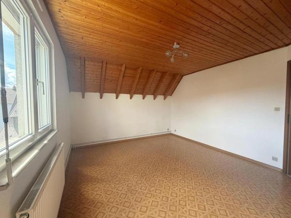 Appartement avec jardin, terrasse et garage