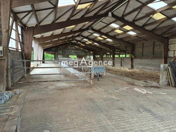Local Commercial à PLOUMILLIAU, 22300 - 1 pièce 1384m²