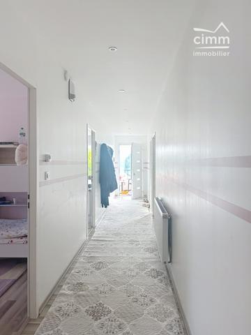 🏡 À vendre – Maison familiale de 145 M² sur sous-sol total à Villemandeur