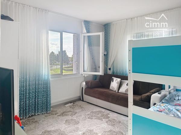 🏡 À vendre – Maison familiale de 145 M² sur sous-sol total à Villemandeur