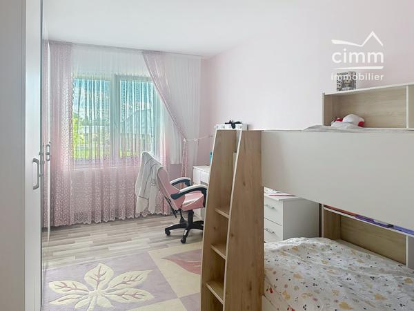 🏡 À vendre – Maison familiale de 145 M² sur sous-sol total à Villemandeur
