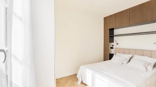 Appartement Paris 18 e - RUE BURQ