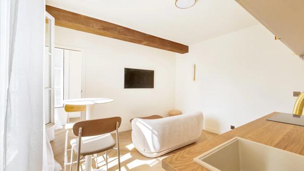 Appartement Paris 18 e - RUE BURQ