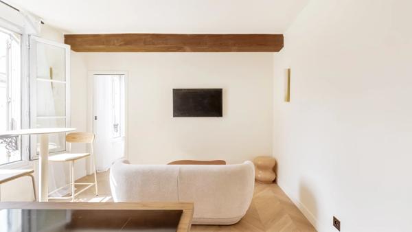 Appartement Paris 18 e - RUE BURQ