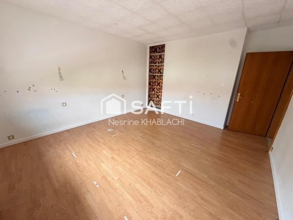 Appartement duplex 165m2 5ch et hangar 200m2