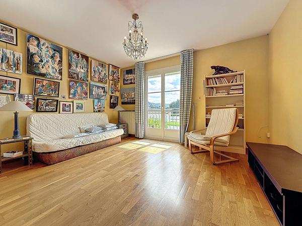 A VENDRE - MURET Secteur Barry - Maison T7 d'environ 196.37 m² avec piscine et garage