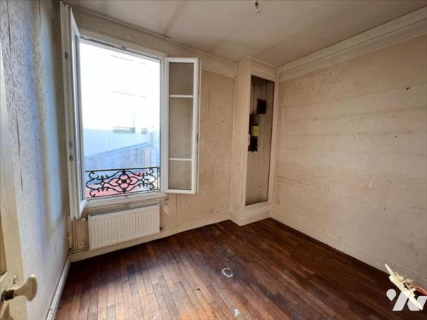 Immeuble à usage mixte 377 m² 92500 RUEIL-MALMAISON