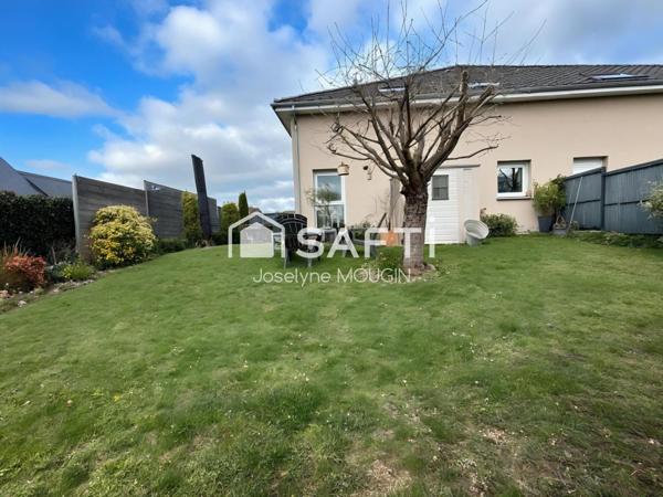 Boves, appartement composé de 3 chambres, grand jardin clos, garage double.