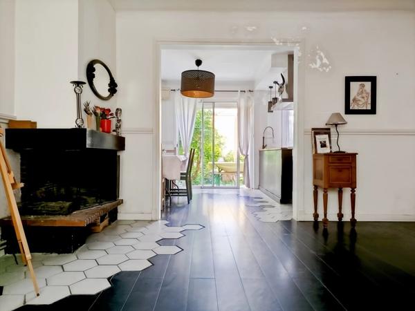 Vente                                                      Maison
                        
                     3 pièces                      82 m2                     à Montpellier