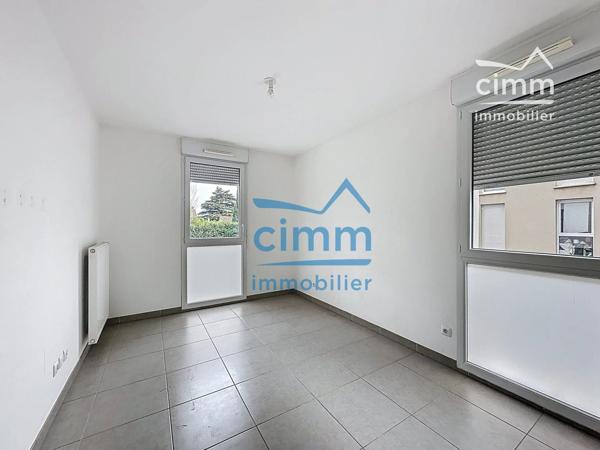 À VENDRE – Appartement T2 dans résidence sécurisée avec Terrasse et parking.