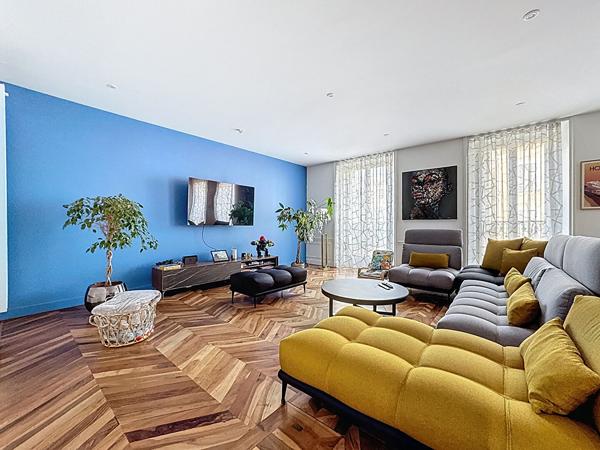 Appartement 4 pièces 155.36 m2