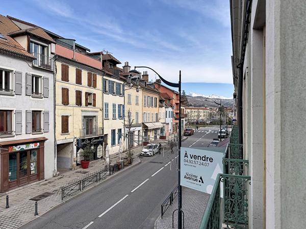 Appartement 4 pièces 155.36 m2