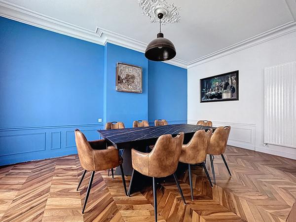 Appartement 4 pièces 155.36 m2