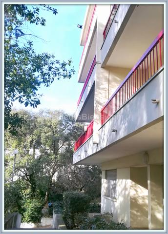  appartement en résidence avec terrasse et parking