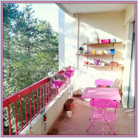  appartement en résidence avec terrasse et parking