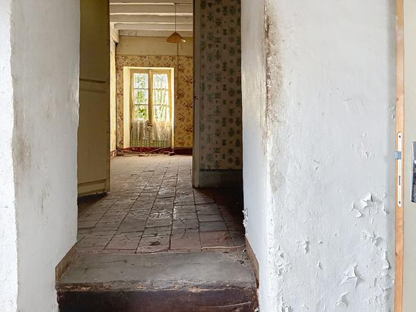 Belle opportunité à 86 800 € : maison 3 chambres à rénover aux Hauts-d'Anjou