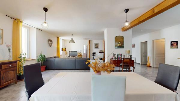 RENNES LES BAINS IMMEUBLE A USAGE MIXTE, HABITATION ET COMMERCE
