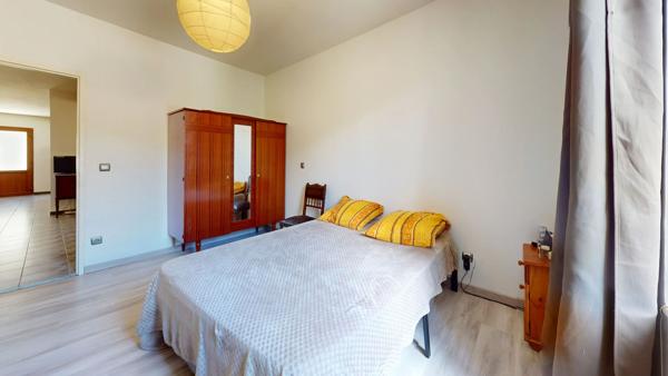 RENNES LES BAINS IMMEUBLE A USAGE MIXTE, HABITATION ET COMMERCE