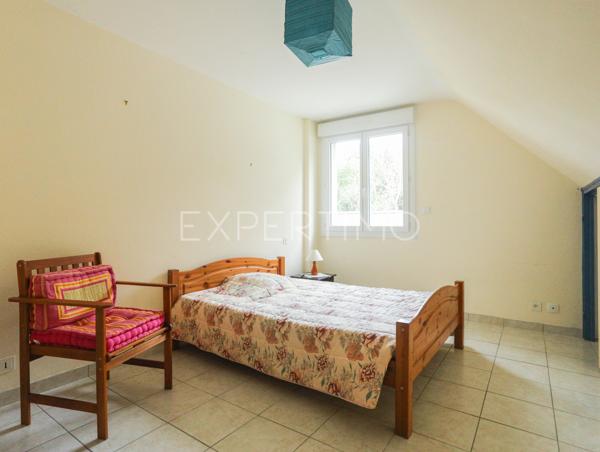 Mesquer (44420) Maison 5 chambres sur un terrain de 900 m² environ.