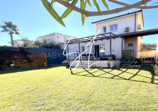 Villa familiale lumineuse et beaux volumes aux portes de Nîmes.