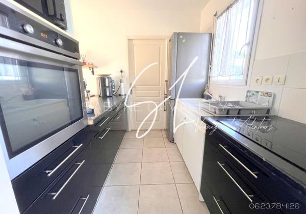 Villa familiale lumineuse et beaux volumes aux portes de Nîmes.