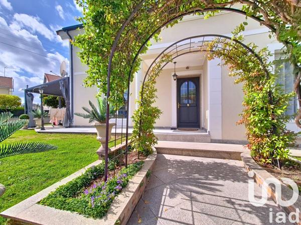 Maison à vendre 7 pièces 210 m² Vigneux-sur-Seine