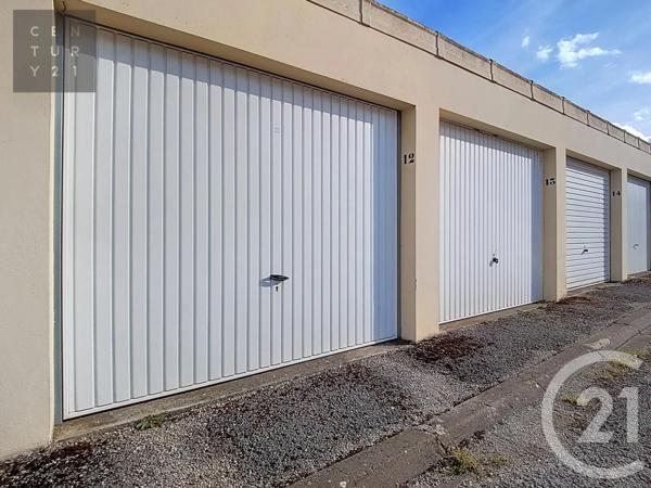 Appartement F3 à vendre  3 pièces - 61 m 2   TROYES  - 10
