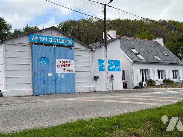 Propriété comprenant -Maison d'habitation rénovée comprenant au rez-de-chaussée : cuisine ,  sa...