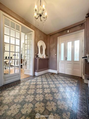 Maison de maître 341 m² à Laon 02000