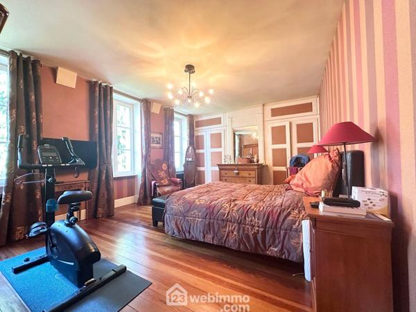 Maison de maître 341 m² à Laon 02000