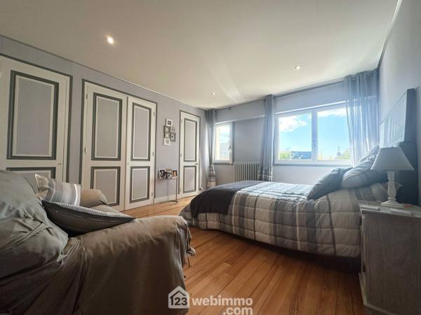 Maison de maître 341 m² à Laon 02000