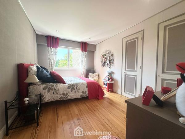 Maison de maître 341 m² à Laon 02000