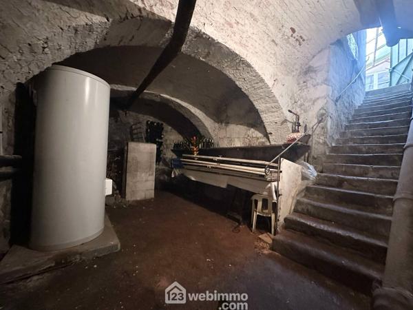 Maison de maître 341 m² à Laon 02000