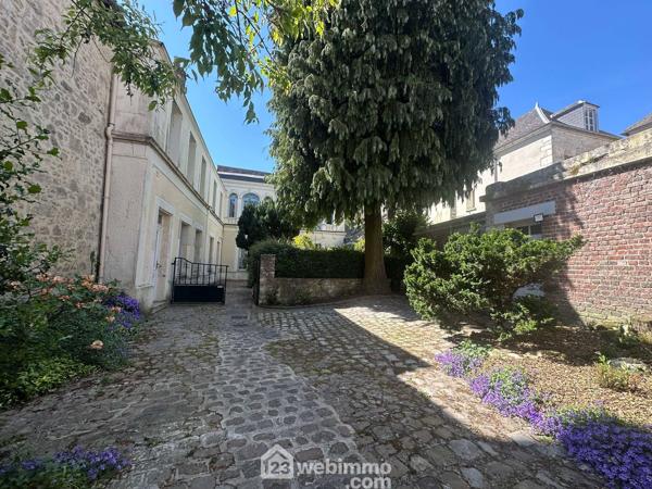 Maison de maître 341 m² à Laon 02000