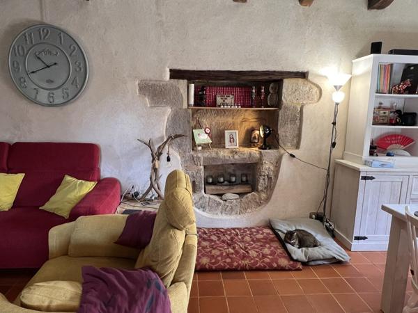 Enclos en Pierres: Maison + Gîte + Dependance Figeac