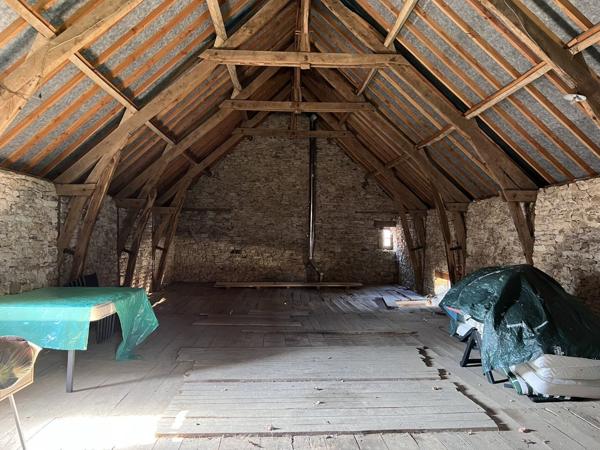 Enclos en Pierres: Maison + Gîte + Dependance Figeac
