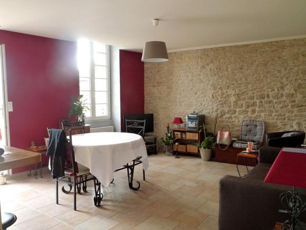 Immeuble de rapport – CENTRE-VILLE GEMOZAC – INVESTISSEMENT