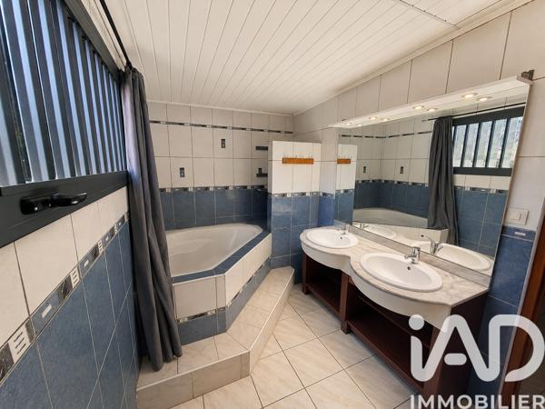 Maison à vendre 6 pièces 140 m² Saint-Leu