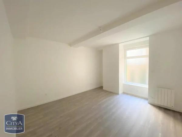 Appartement à louer 2 pièces 41m² Laon (02000)