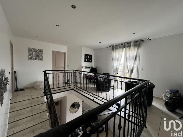 Maison à vendre 9 pièces 230 m² Saint-André-les-Vergers