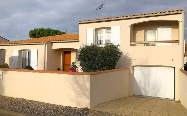 Maison à vendre    4 pièces •  Périgny