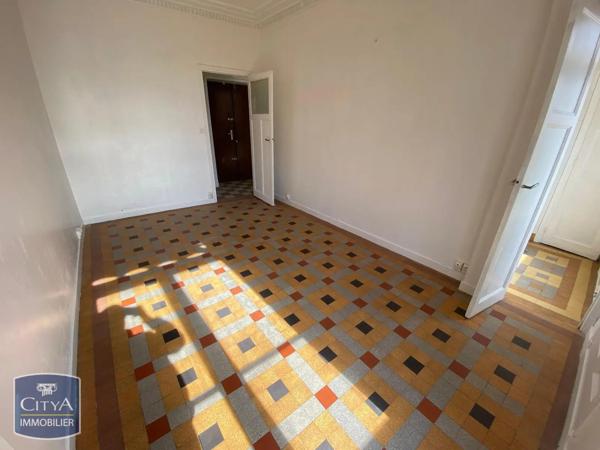 Appartement à louer 2 pièces 48.55m² Toulon (83000)