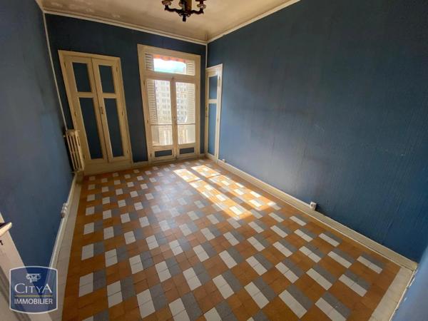 Appartement à louer 2 pièces 48.55m² Toulon (83000)