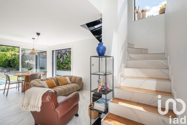 Maison 5 pièces de 110 m² à Vaulnaveys-le-Haut (38410)