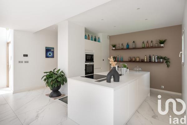 Maison 5 pièces de 110 m² à Vaulnaveys-le-Haut (38410)