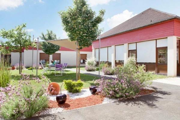 INVESTISSEMENT LOCATIF – Saint-Dyé-sur-Loire – Résidence EHPAD des Tourelles - 8.14% de rentabilité